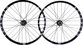 К-т колес в сборе DA BOMB ADVANCE 26 F100R10 черный